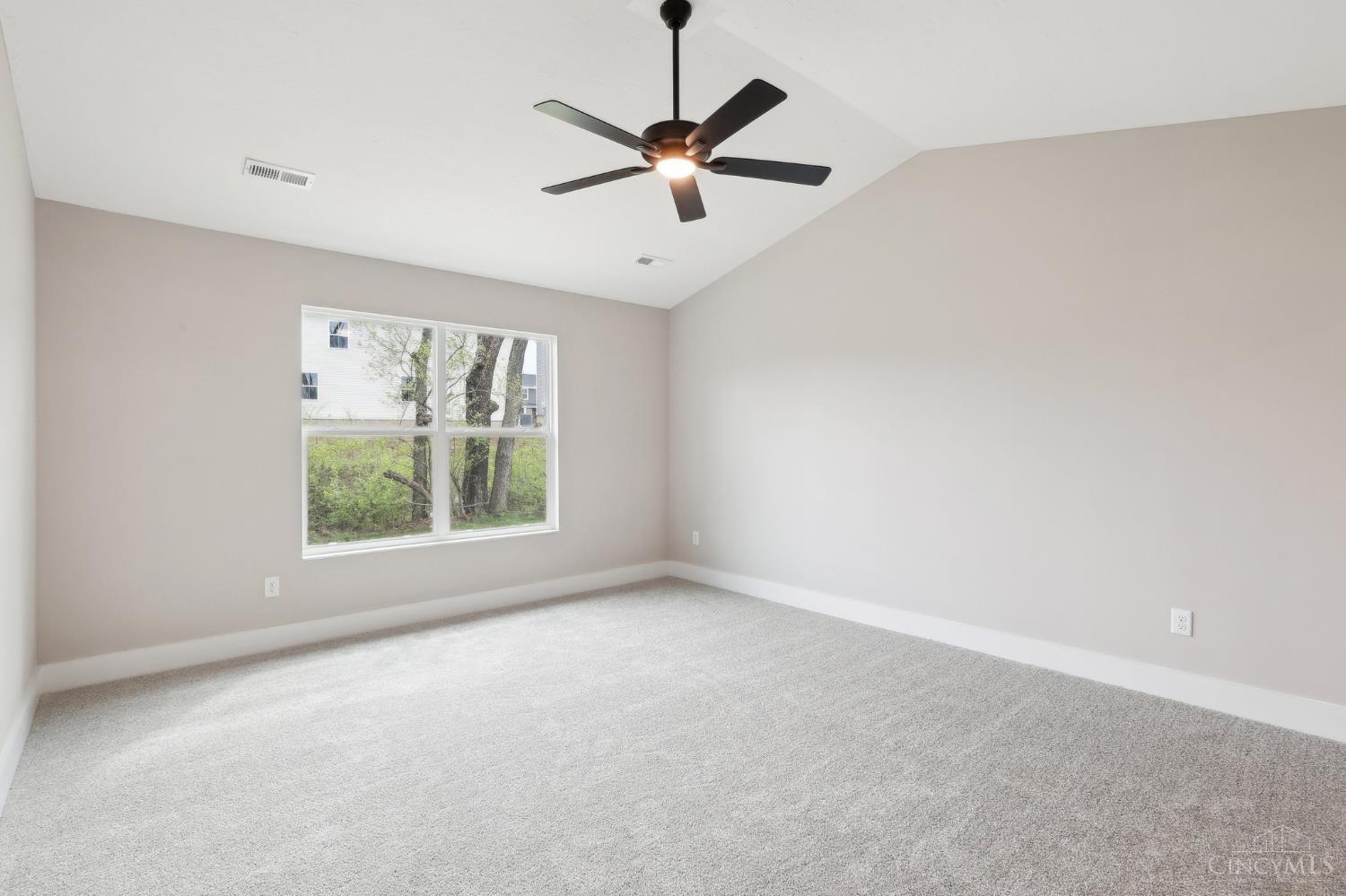 5017 Waterford Lane Property Photo 18