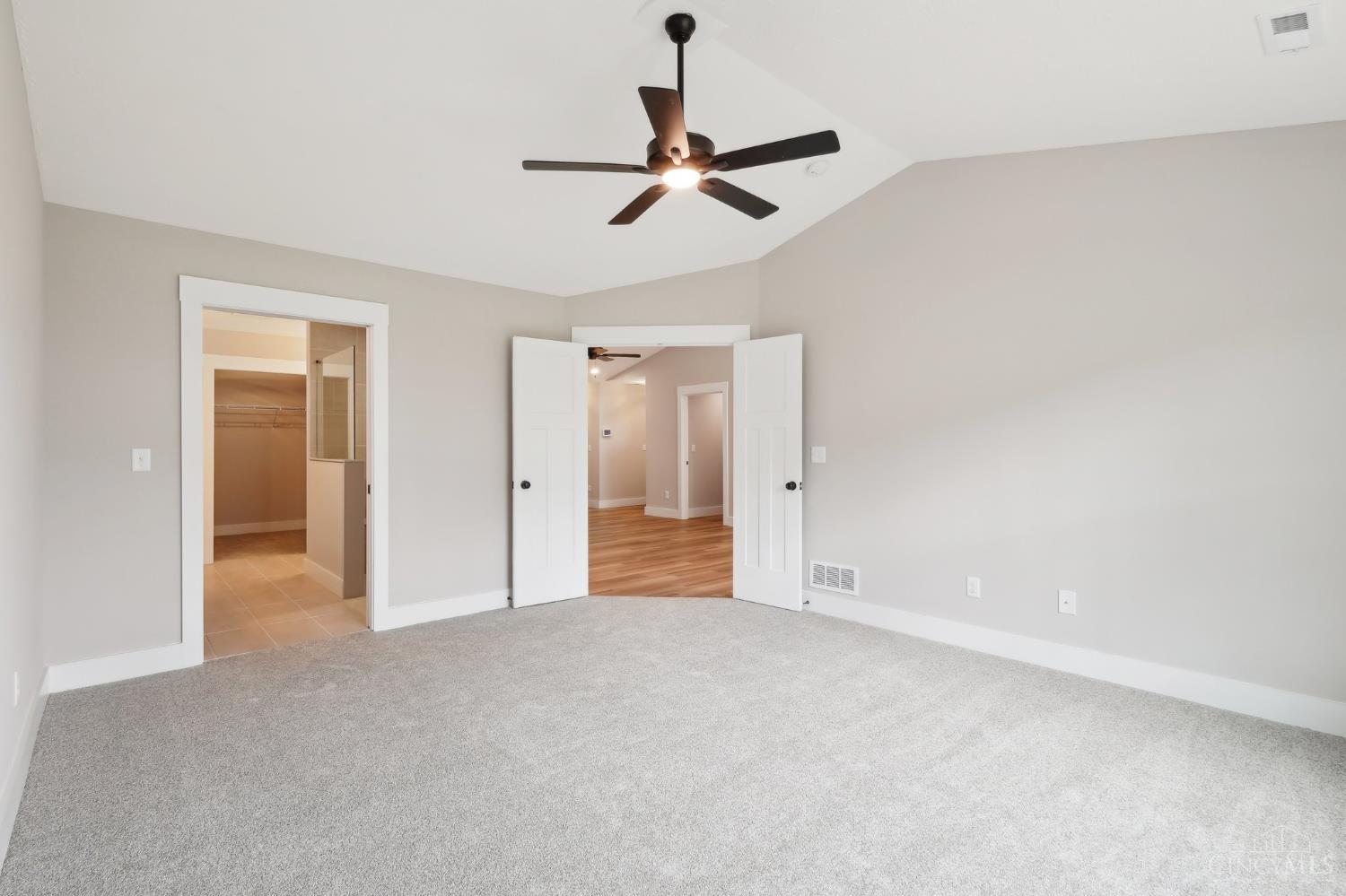 5017 Waterford Lane Property Photo 19