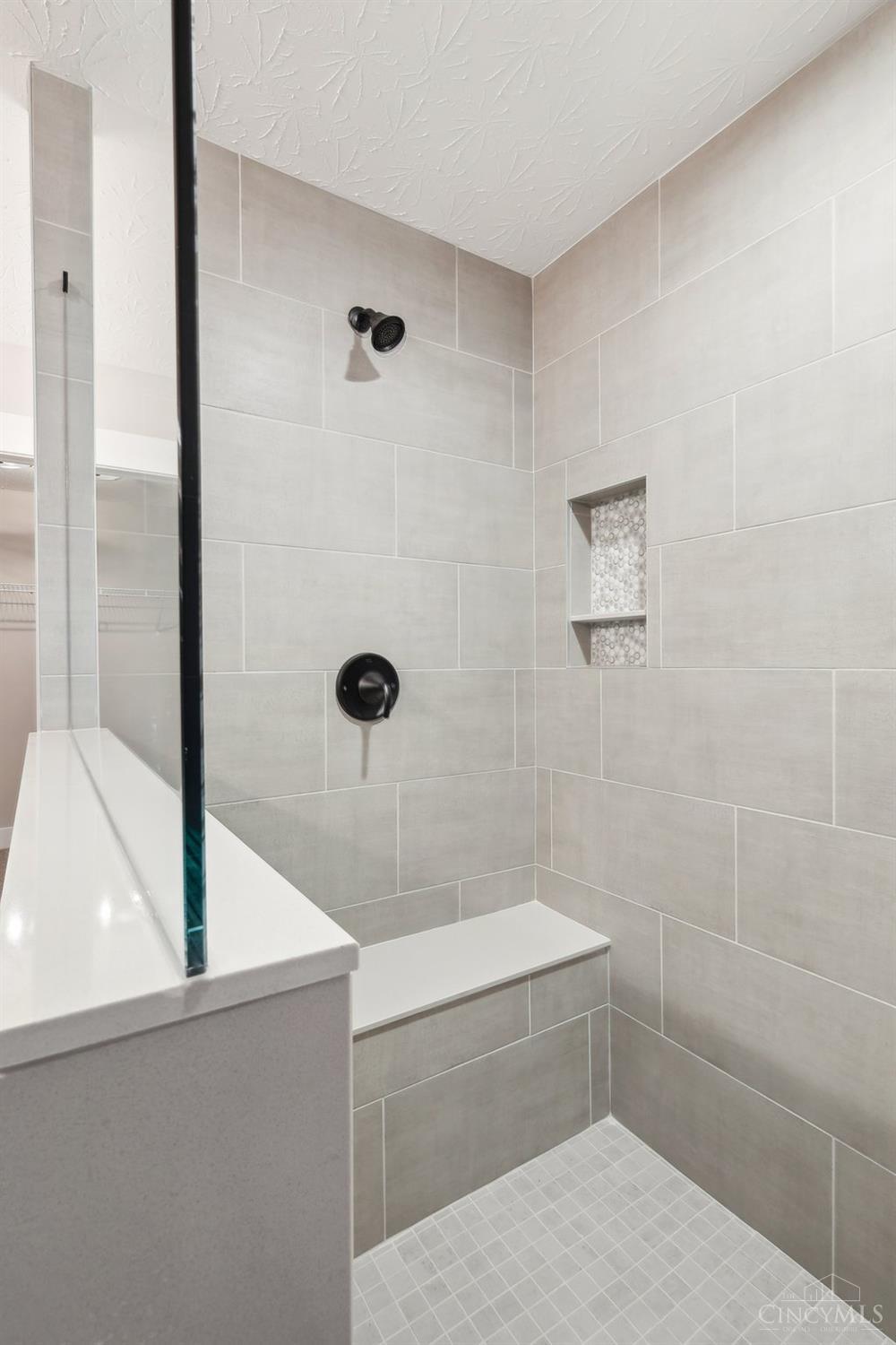 5017 Waterford Lane Property Photo 27