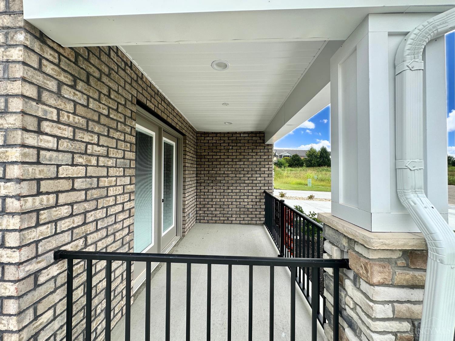 5017 Waterford Lane Property Photo 35