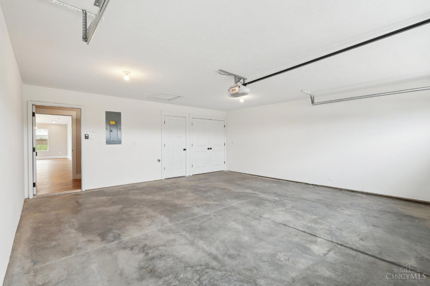 5017 Waterford Lane Property Photo 48