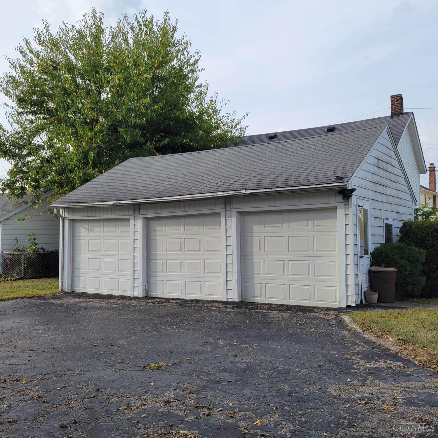 2775 Pleasant Avenue Property Photo 28