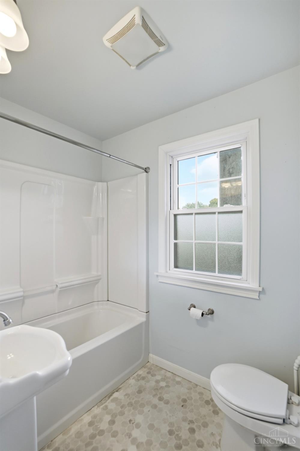 6814 Marvin Avenue Property Photo 14