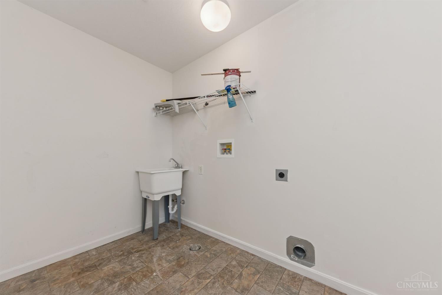 52 Charmalee Drive Property Photo 11