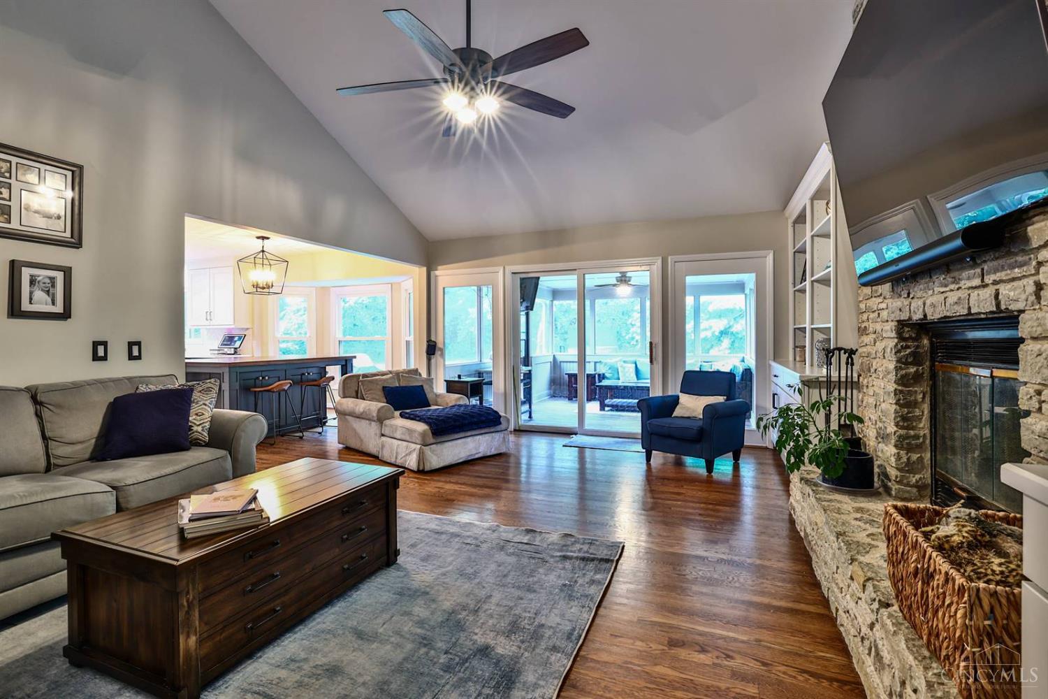 804 Eaglesknoll Court Property Photo 11