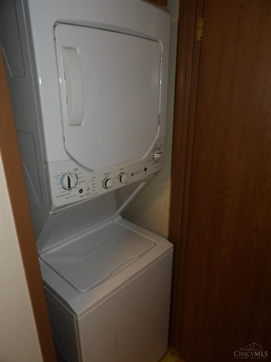 454 Grand Avenue Property Photo 20