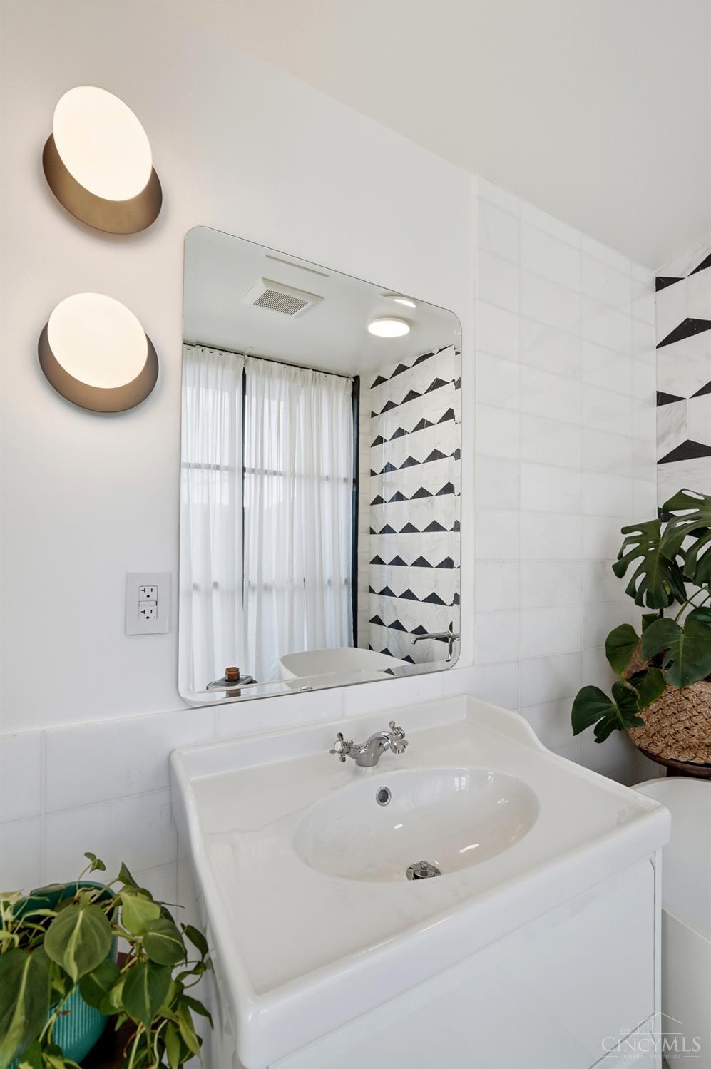 1508 Pleasant Street Property Photo 40