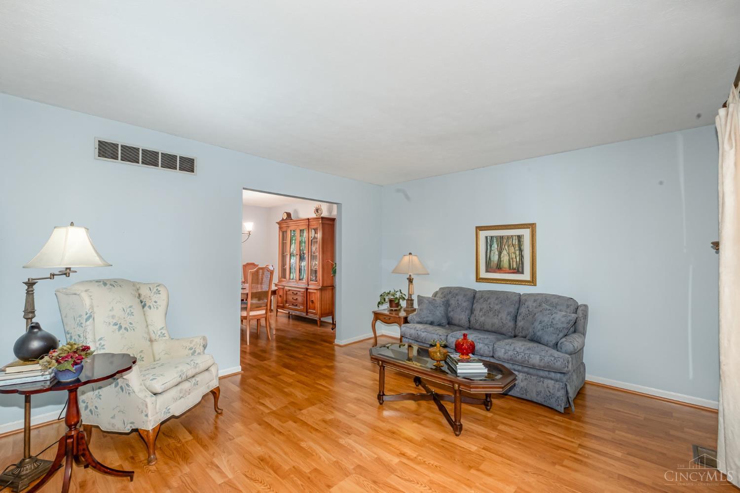 1165 Village Glen Dr Property Photo 3