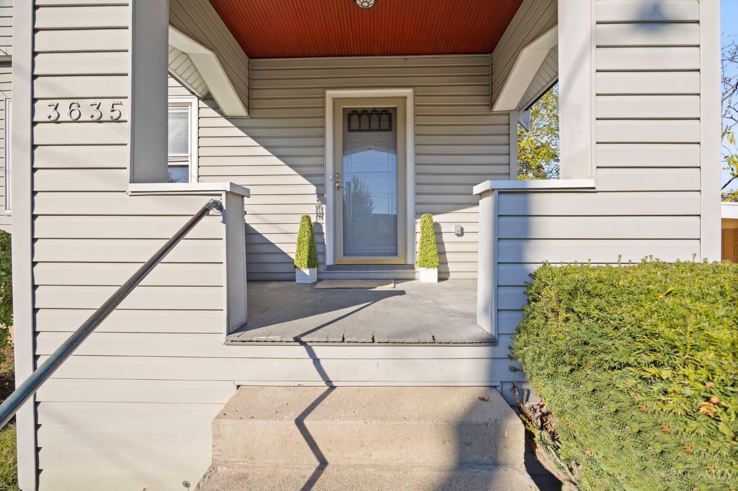 3635 Barberry Avenue Property Photo 5