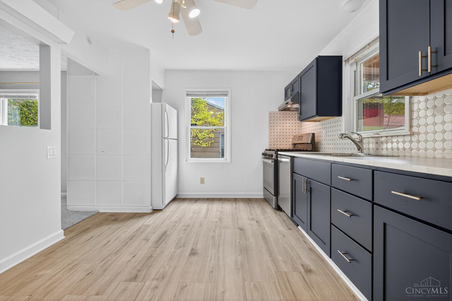 6519 Rainbow Lane Property Photo 9