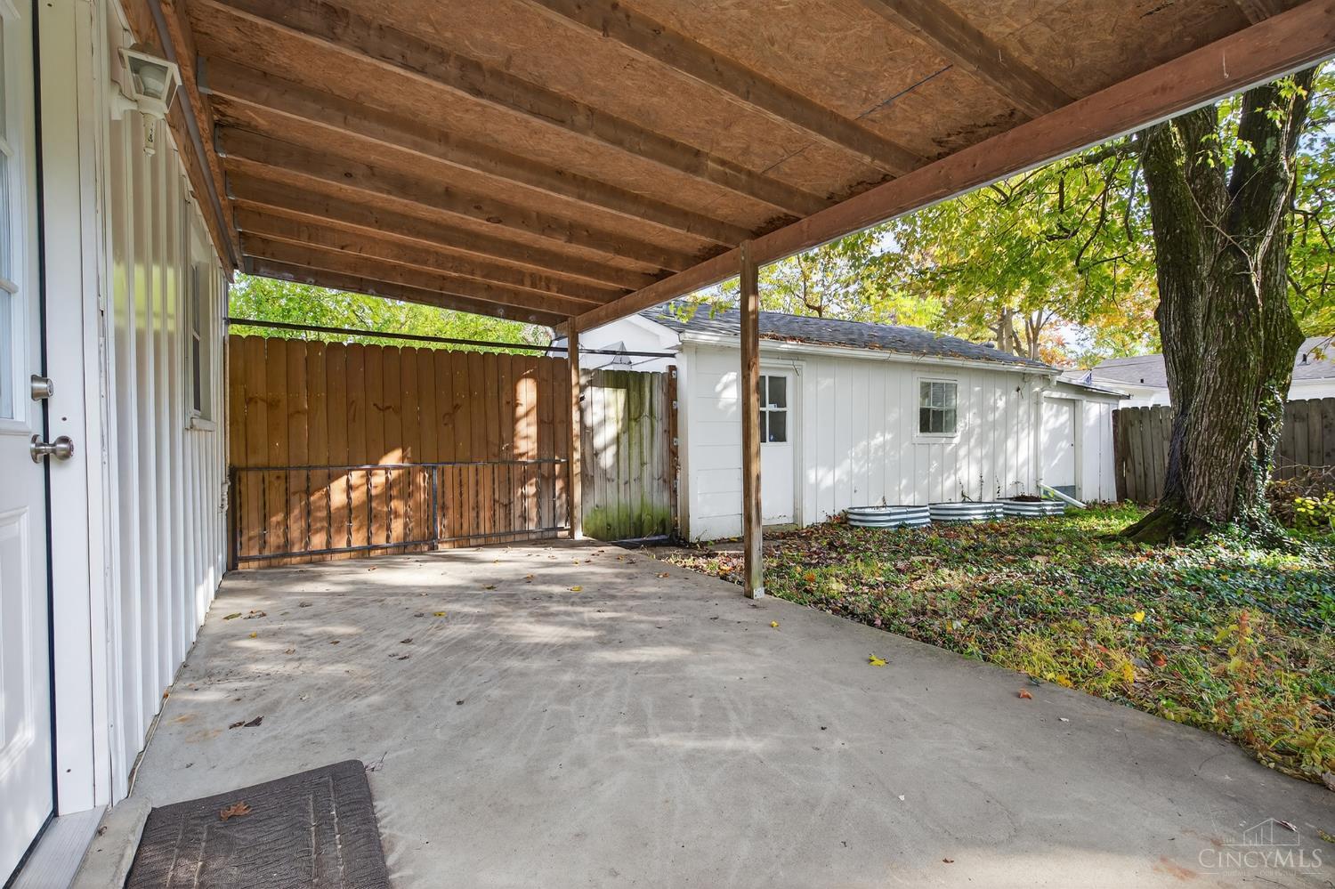 6519 Rainbow Lane Property Photo 28