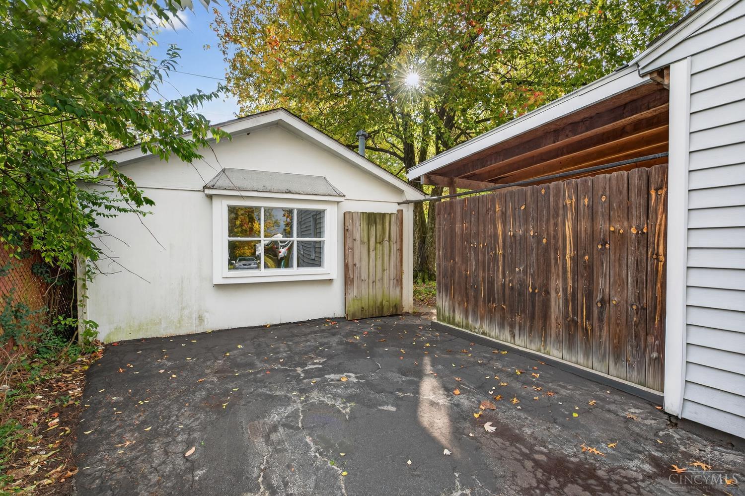 6519 Rainbow Lane Property Photo 31