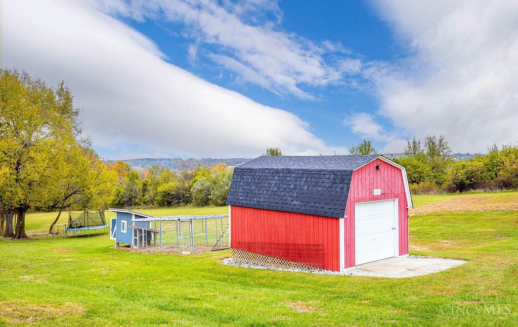 2464 Oxford Middletown Road Property Photo 5