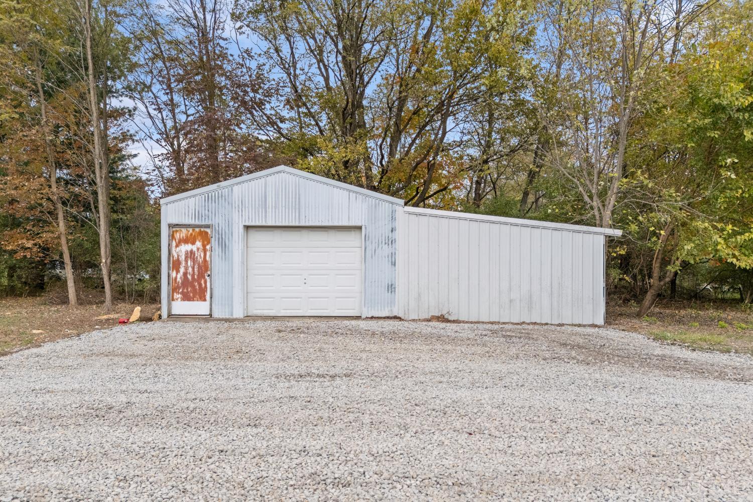 916 Wise Road Property Photo 4