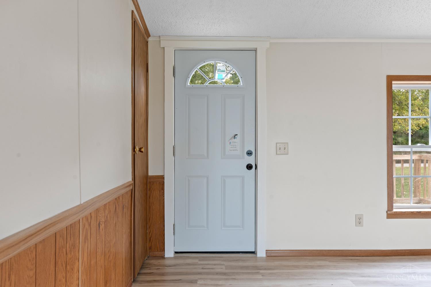 916 Wise Road Property Photo 11