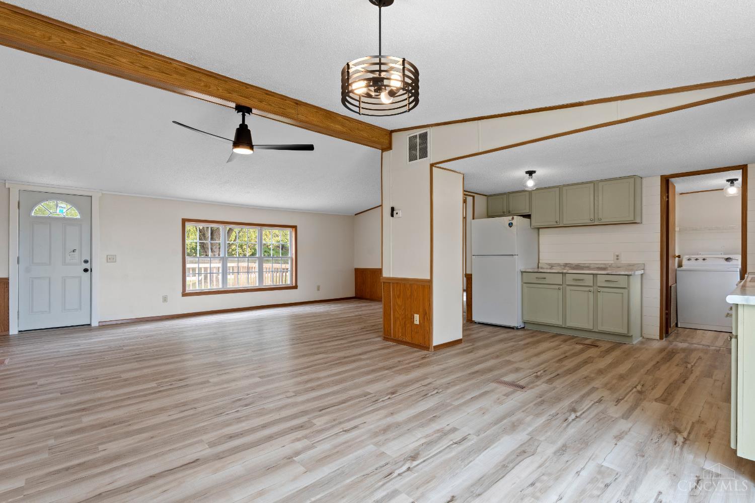 916 Wise Road Property Photo 17