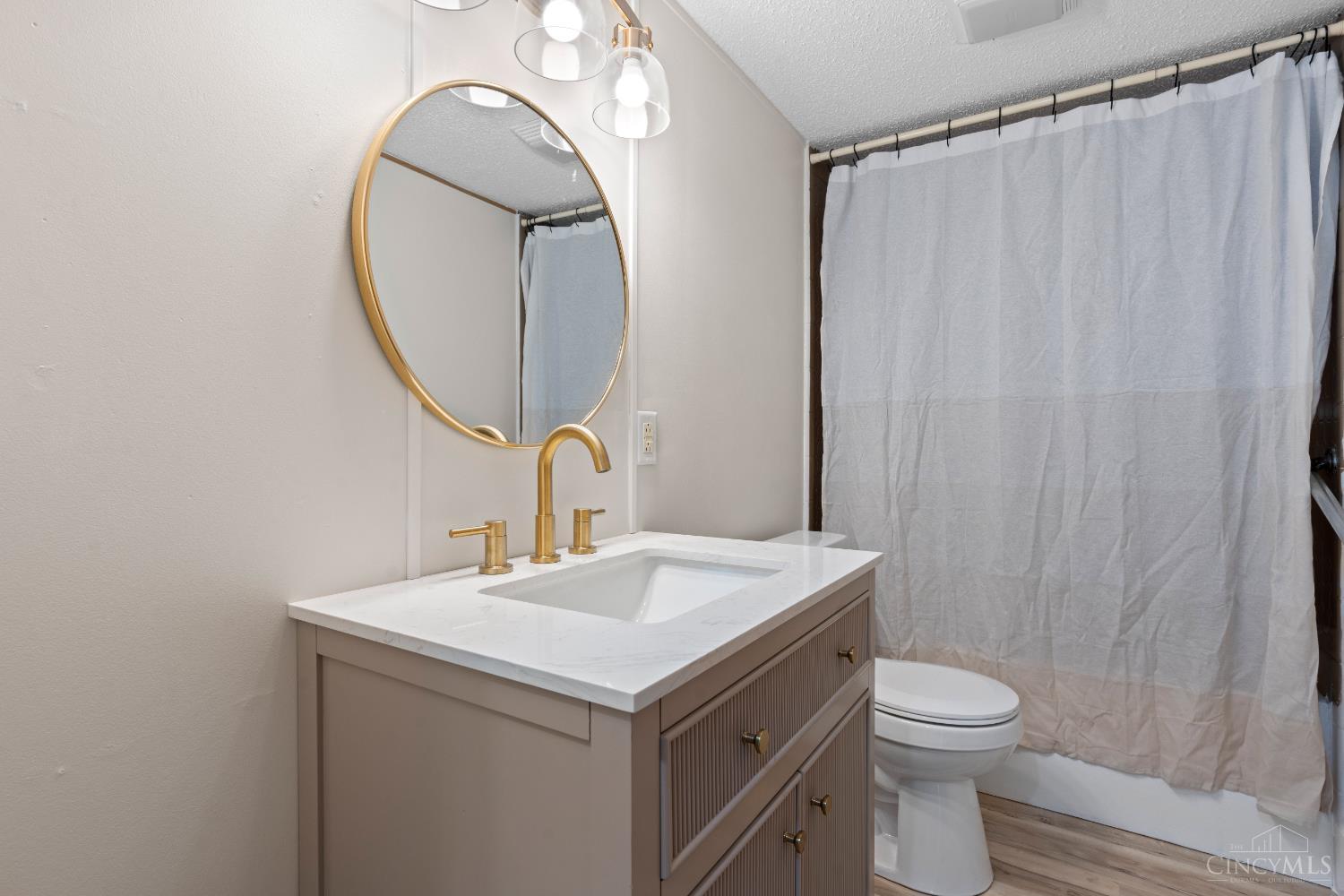 916 Wise Road Property Photo 23