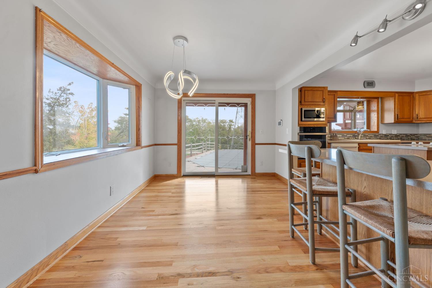 W 1142 Seymour Avenue Property Photo 12