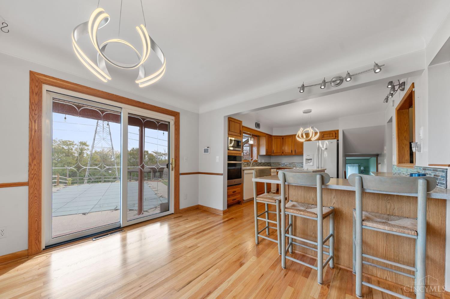 W 1142 Seymour Avenue Property Photo 13