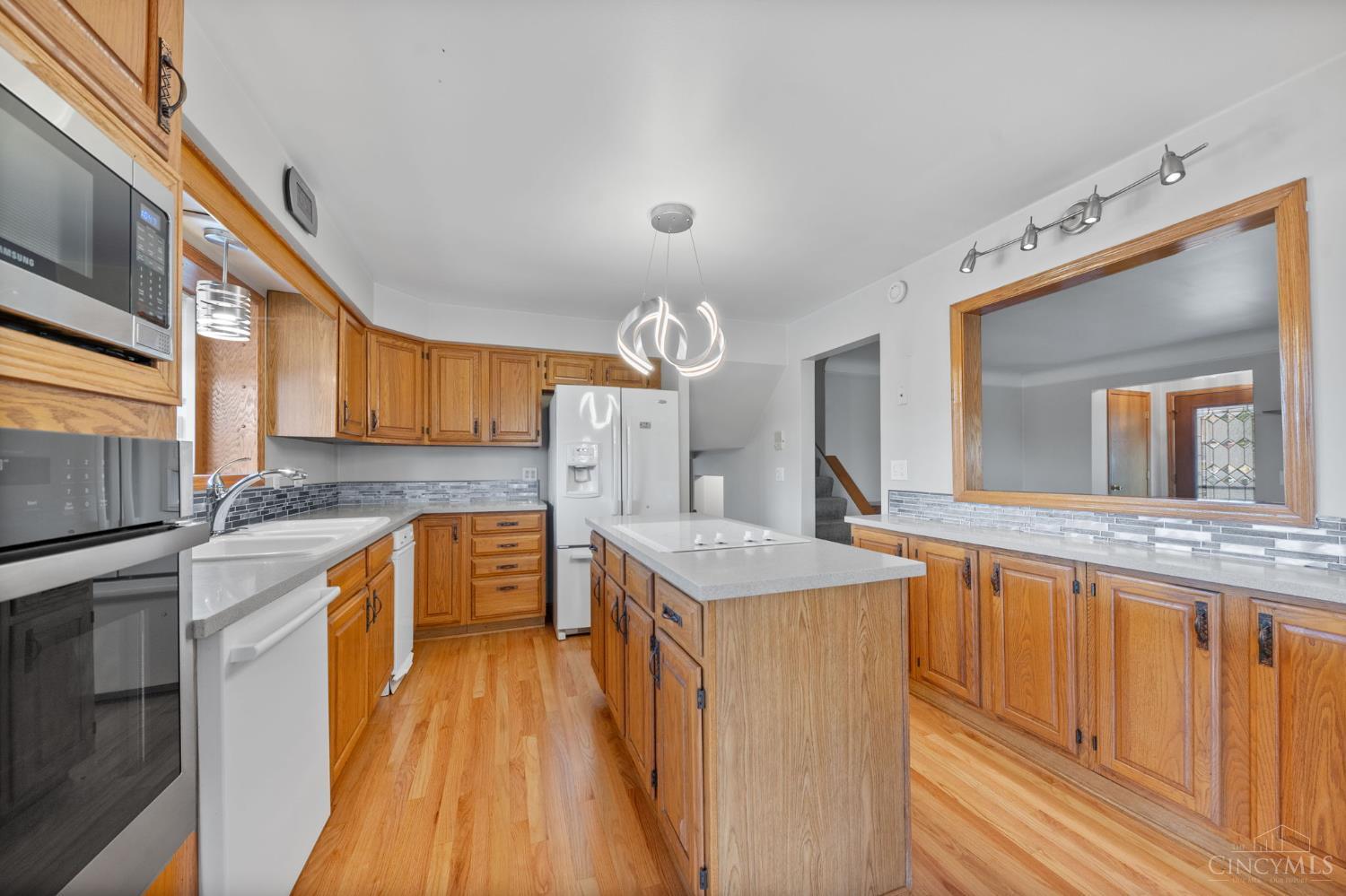 W 1142 Seymour Avenue Property Photo 14