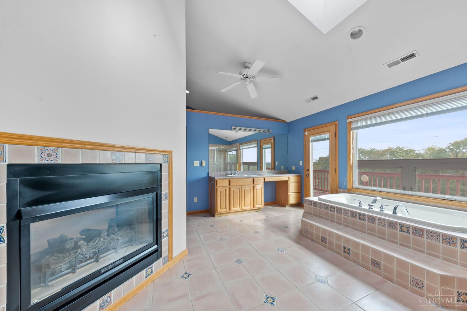 W 1142 Seymour Avenue Property Photo 31