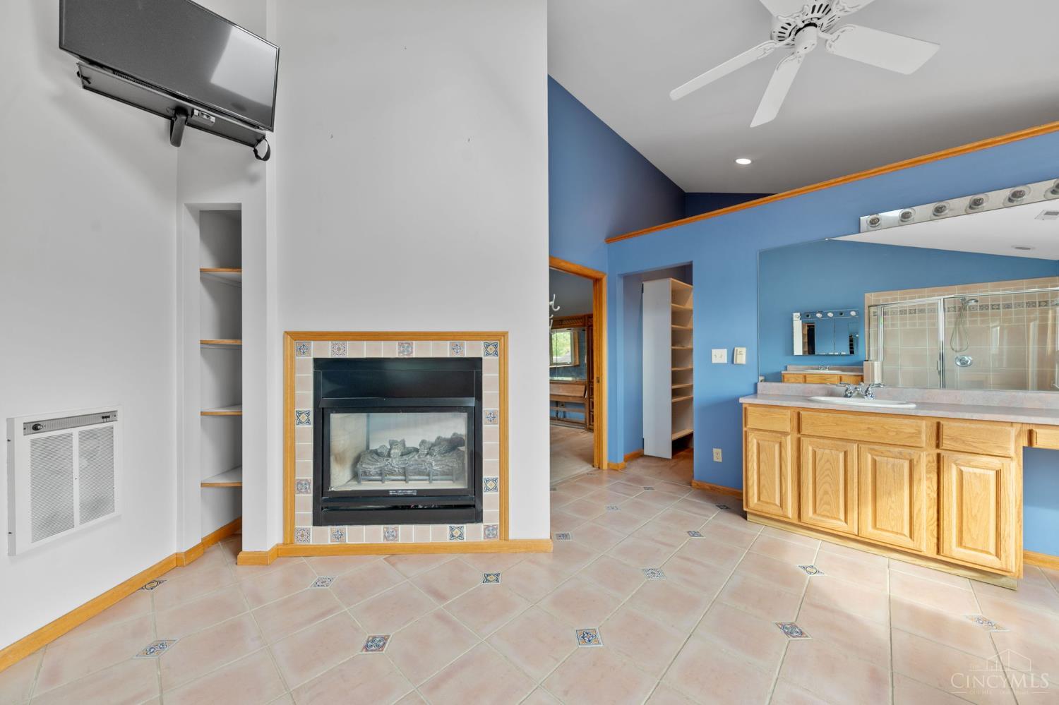 W 1142 Seymour Avenue Property Photo 32