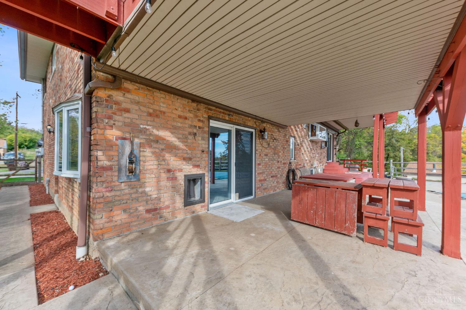 W 1142 Seymour Avenue Property Photo 40