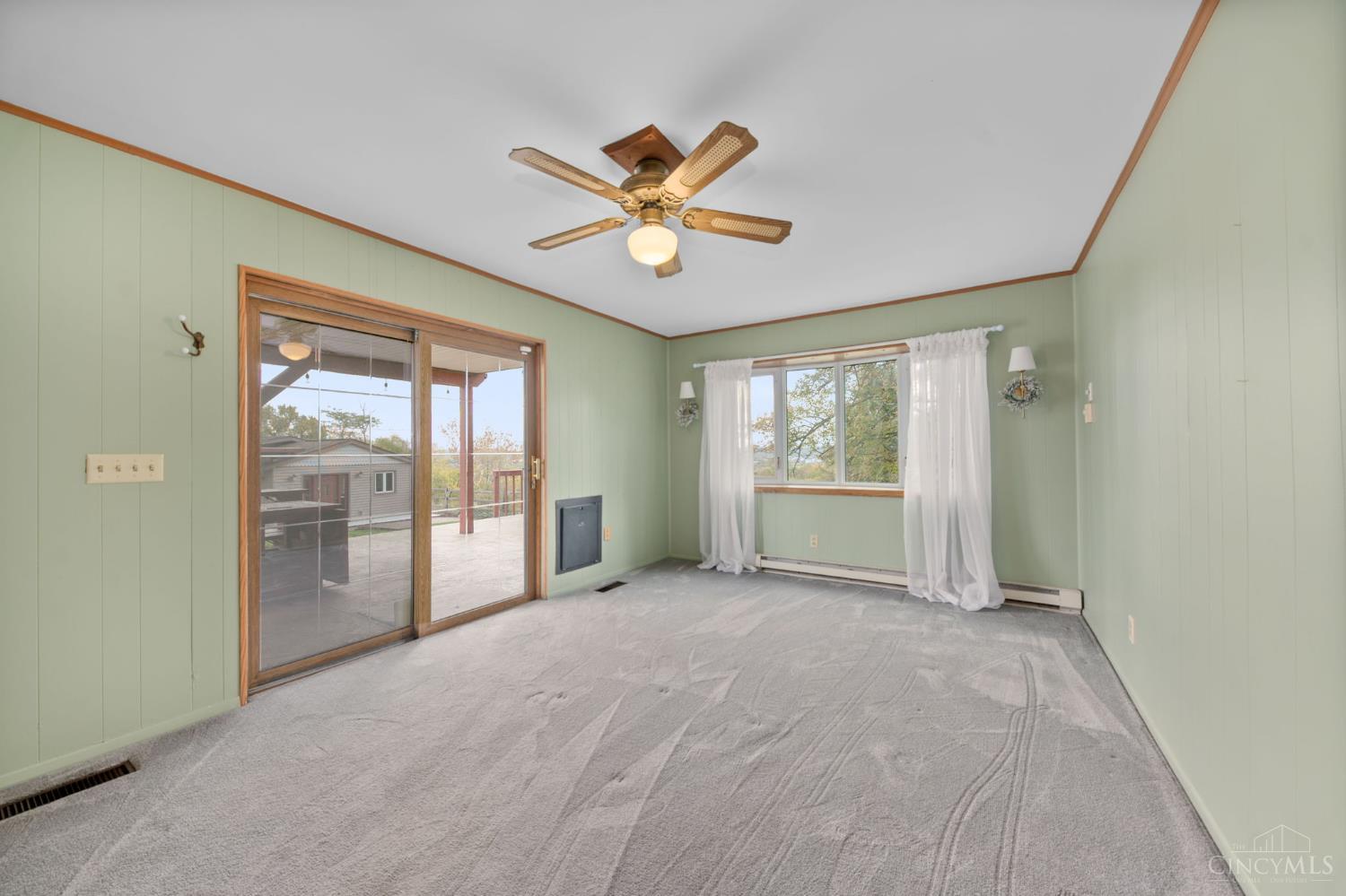 W 1142 Seymour Avenue Property Photo 44