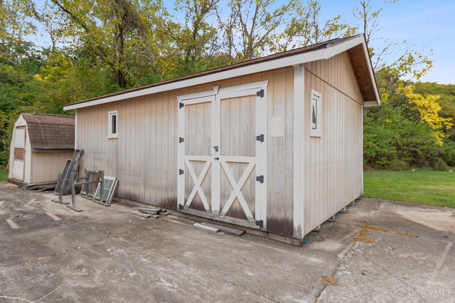 W 1142 Seymour Avenue Property Photo 60