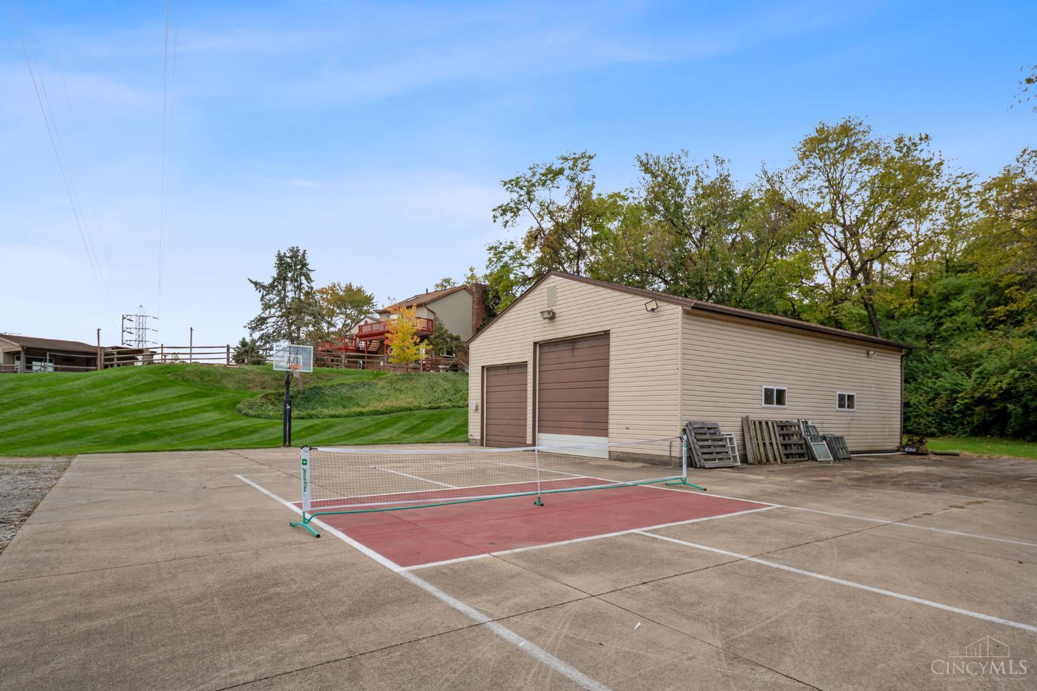 W 1142 Seymour Avenue Property Photo 76