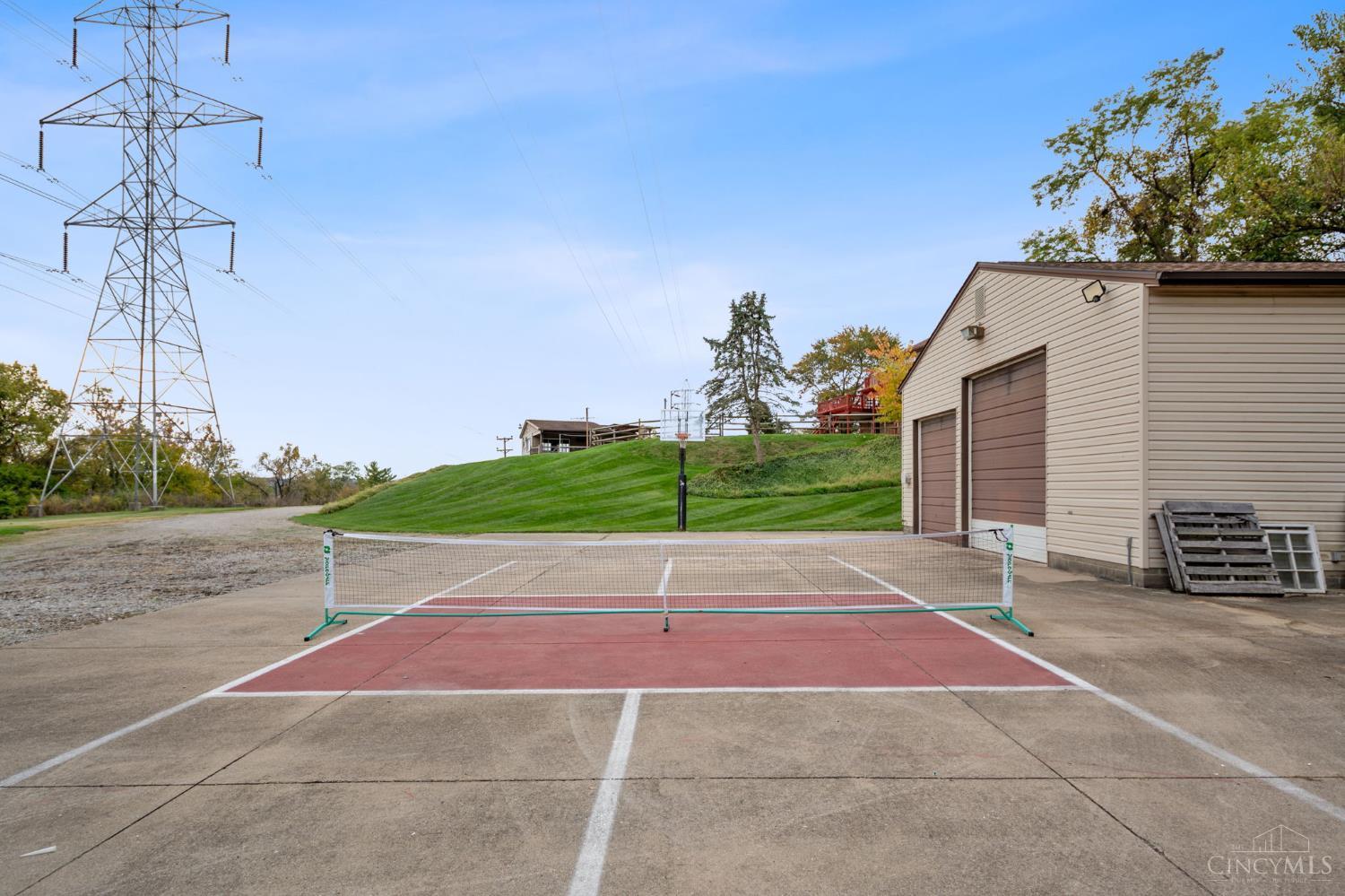 W 1142 Seymour Avenue Property Photo 77