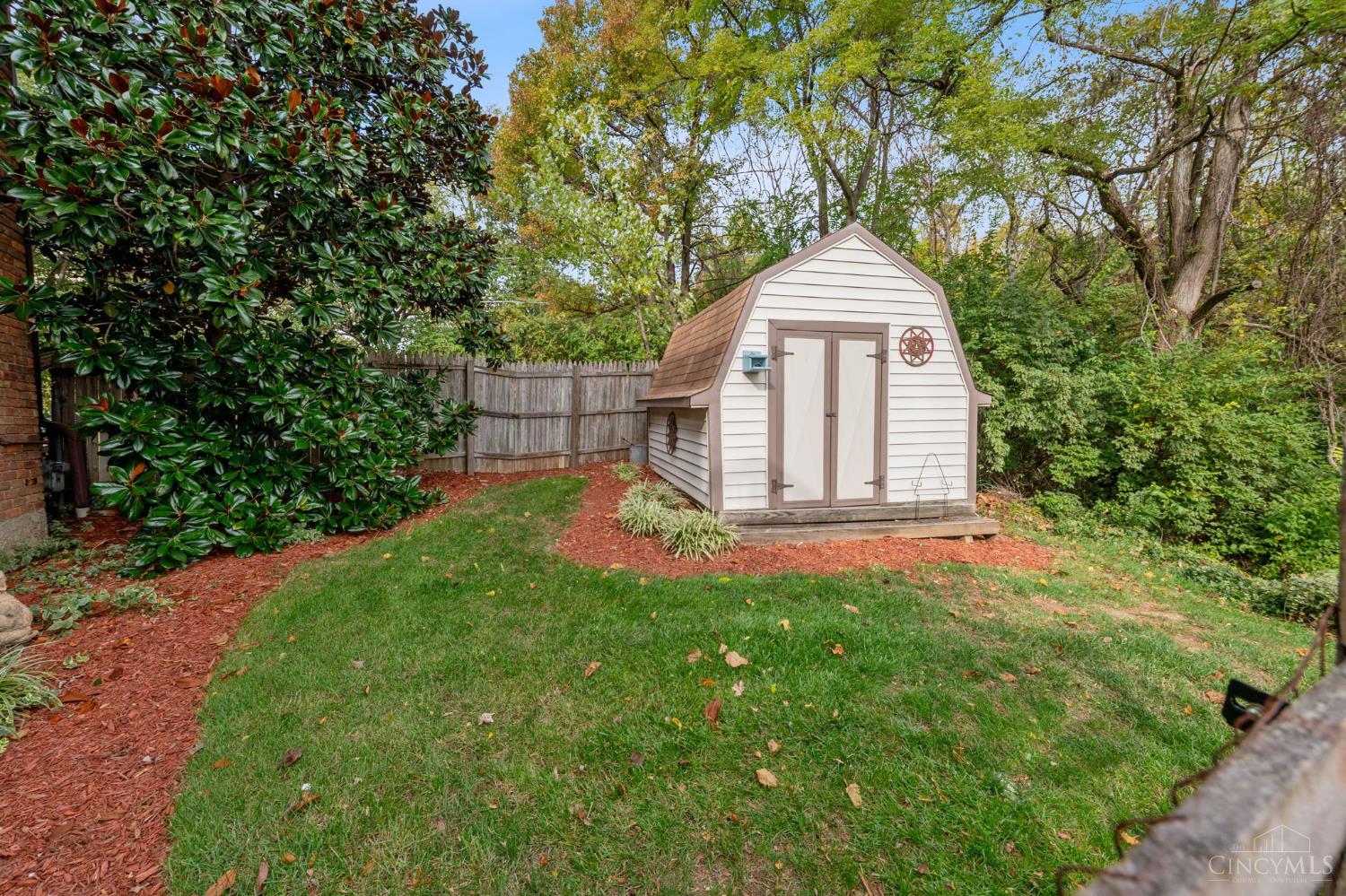 W 1142 Seymour Avenue Property Photo 78