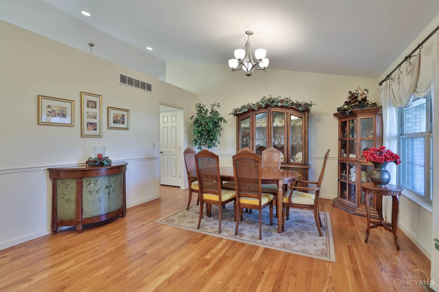 6638 Ashe Knoll Property Photo 9