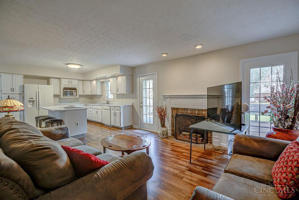 707 Westview Court Property Photo 10