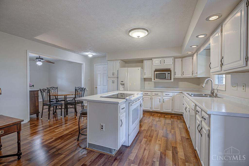 707 Westview Court Property Photo 11