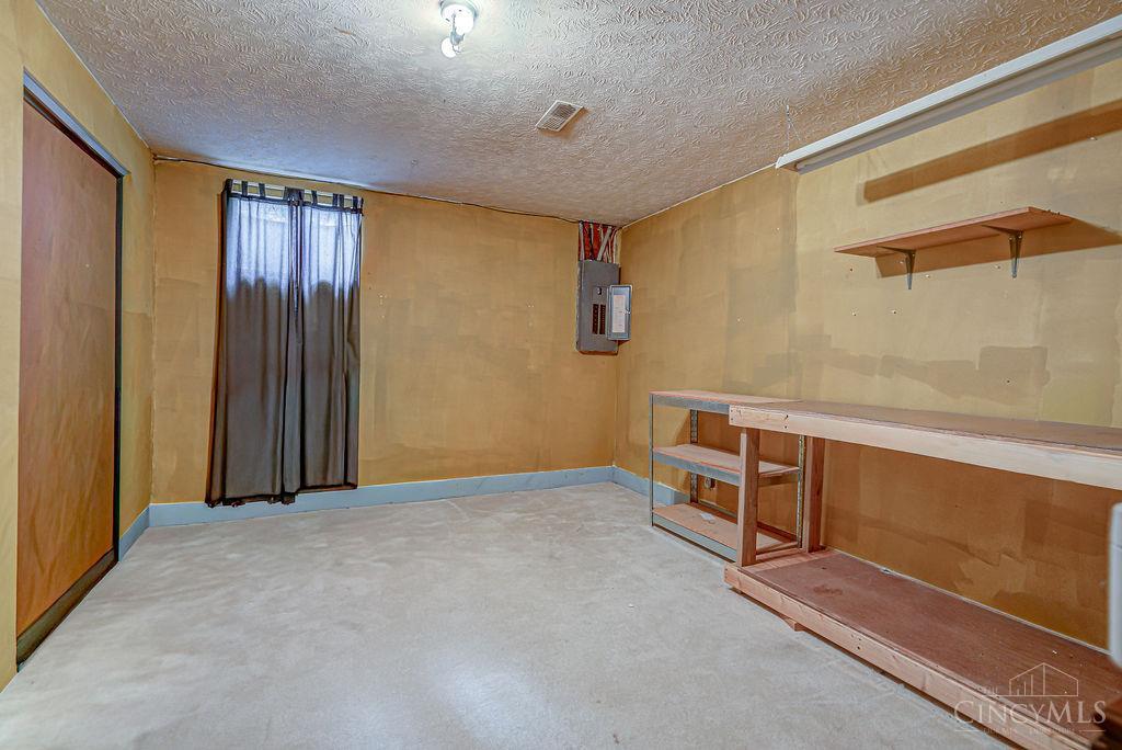 707 Westview Court Property Photo 34