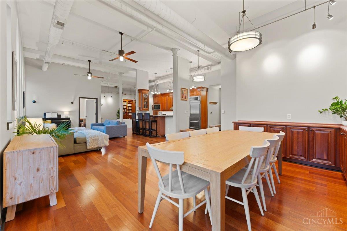 2700 Ashland Avenue Property Photo 10