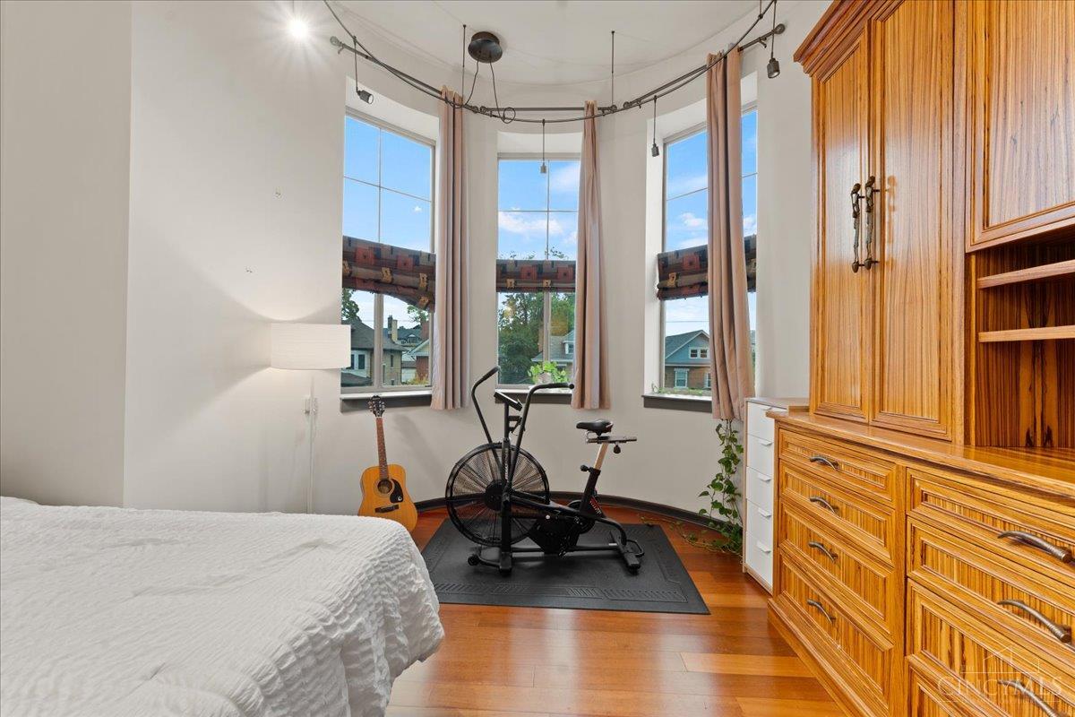 2700 Ashland Avenue Property Photo 22