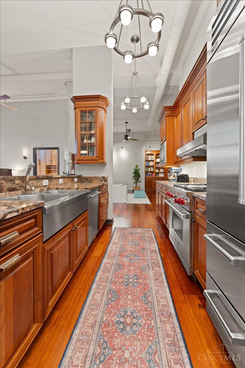 2700 Ashland Avenue Property Photo 23