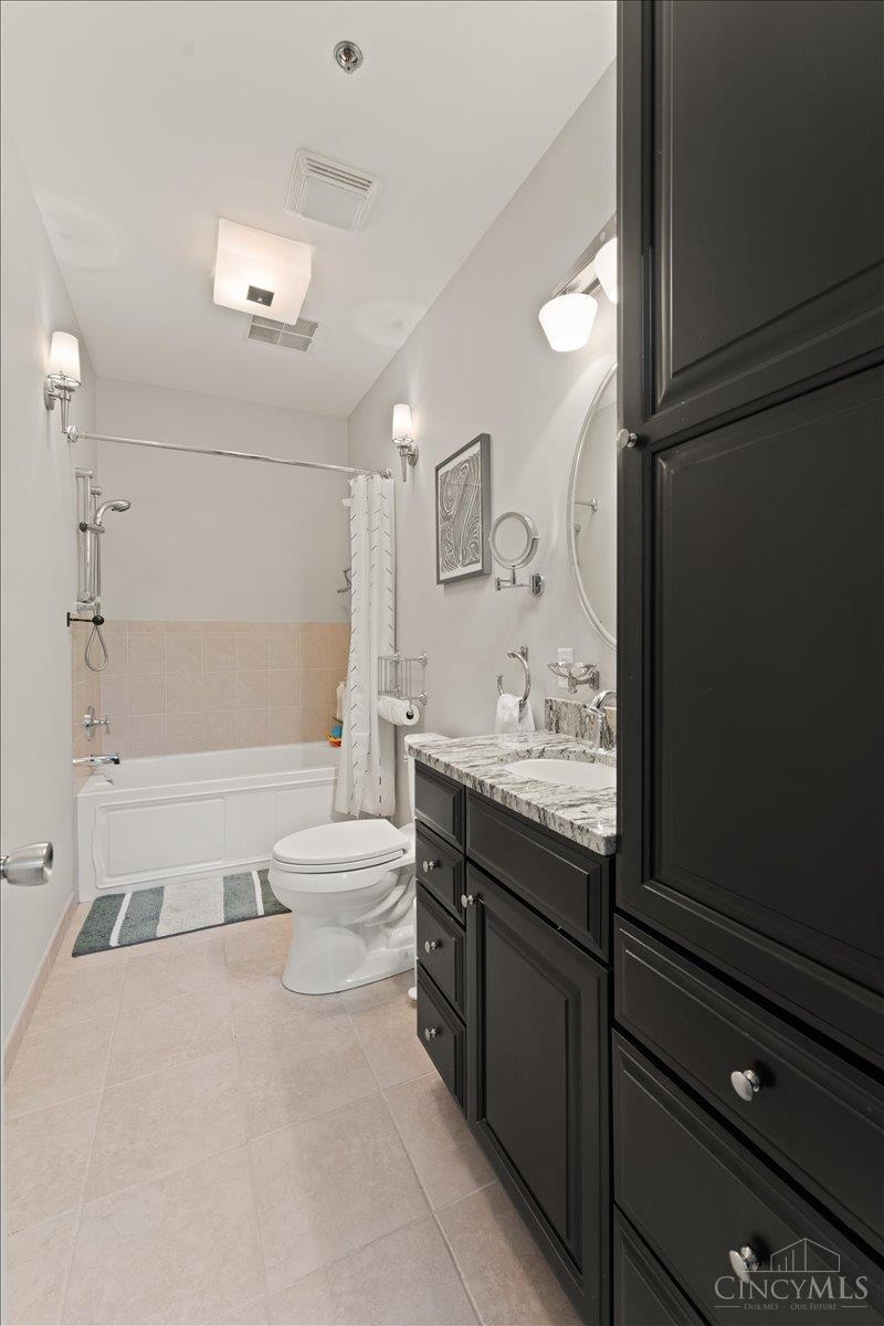 2700 Ashland Avenue Property Photo 27