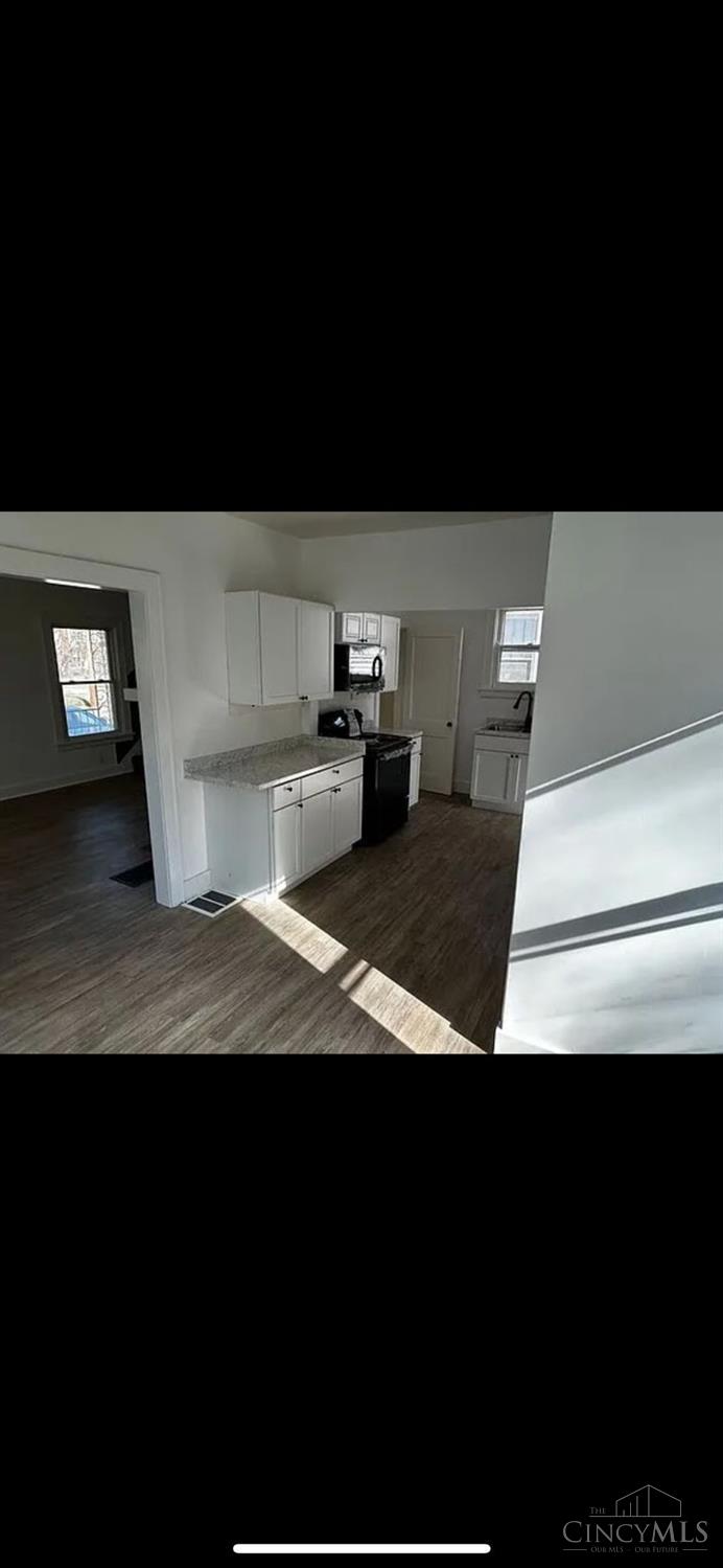 2011 Dale Road Property Photo 10