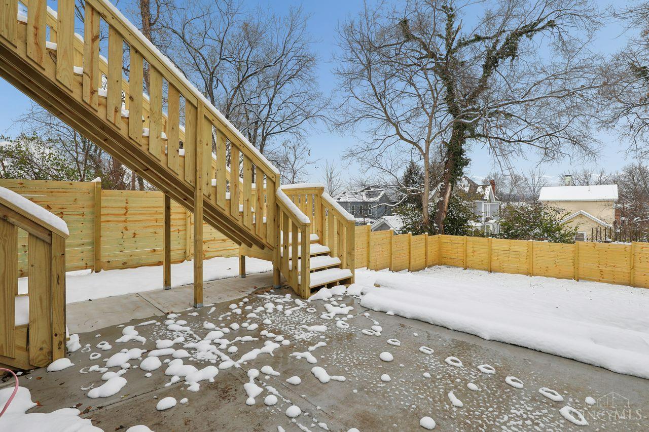 5532 Dunning Place Property Photo 6