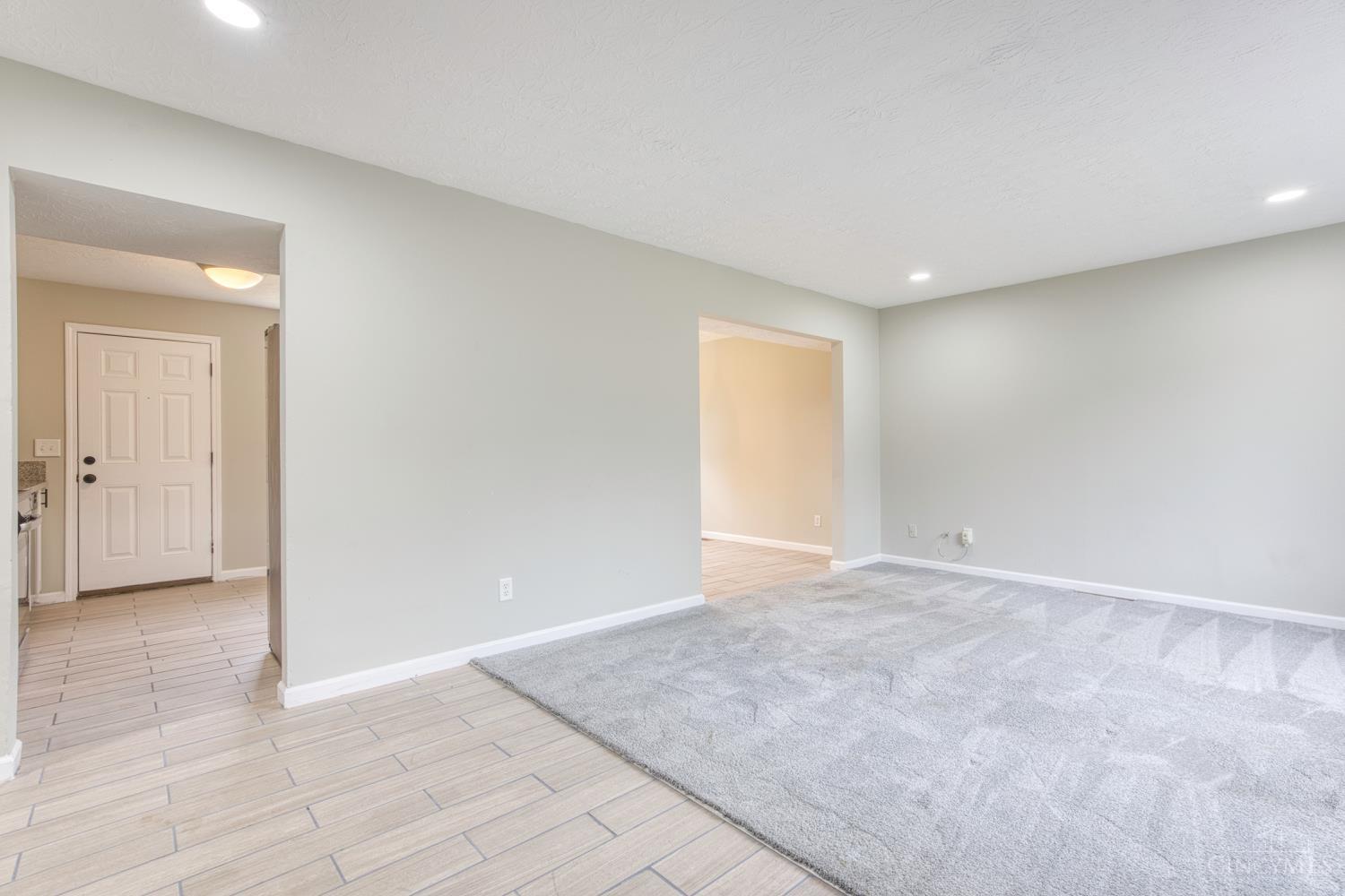 W 833 Galbraith Road Property Photo 2