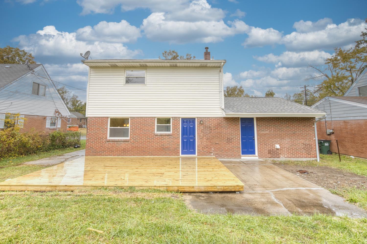 W 833 Galbraith Road Property Photo 16