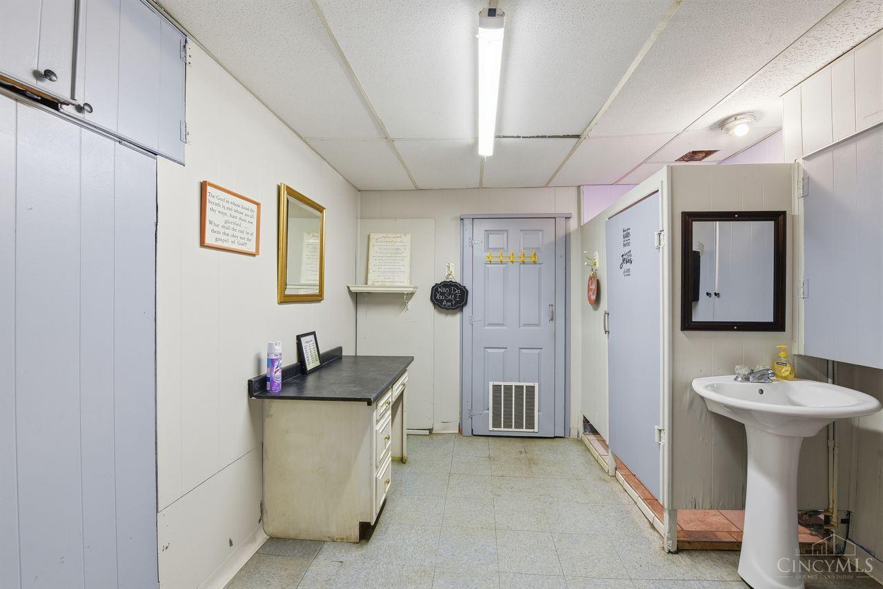 4256 Hamilton Avenue Property Photo 48