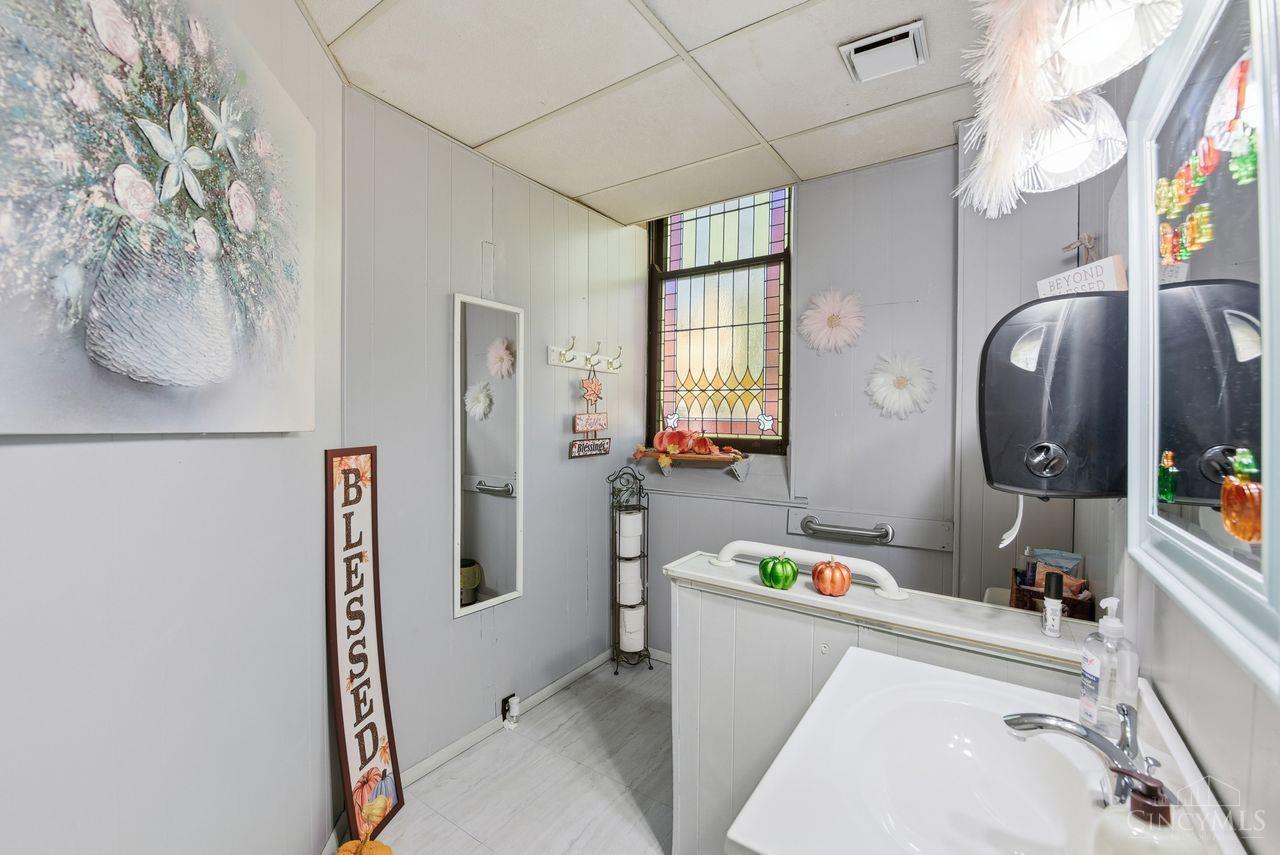 4256 Hamilton Avenue Property Photo 49