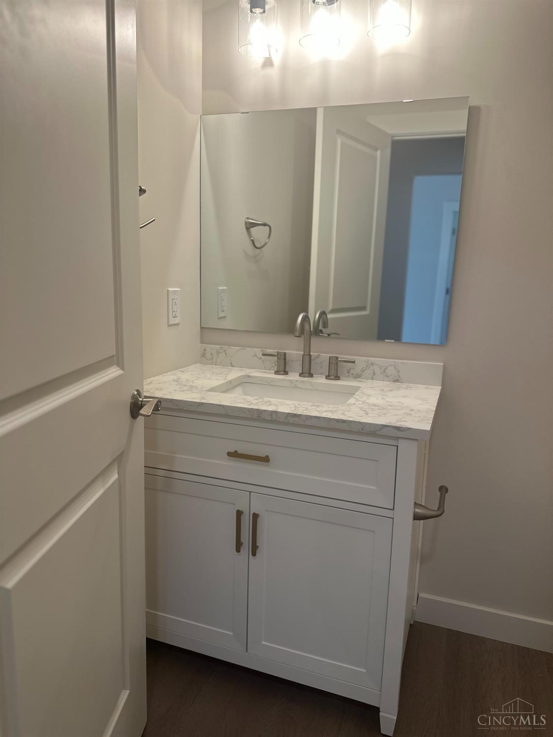 335 Ruth Street Property Photo 11