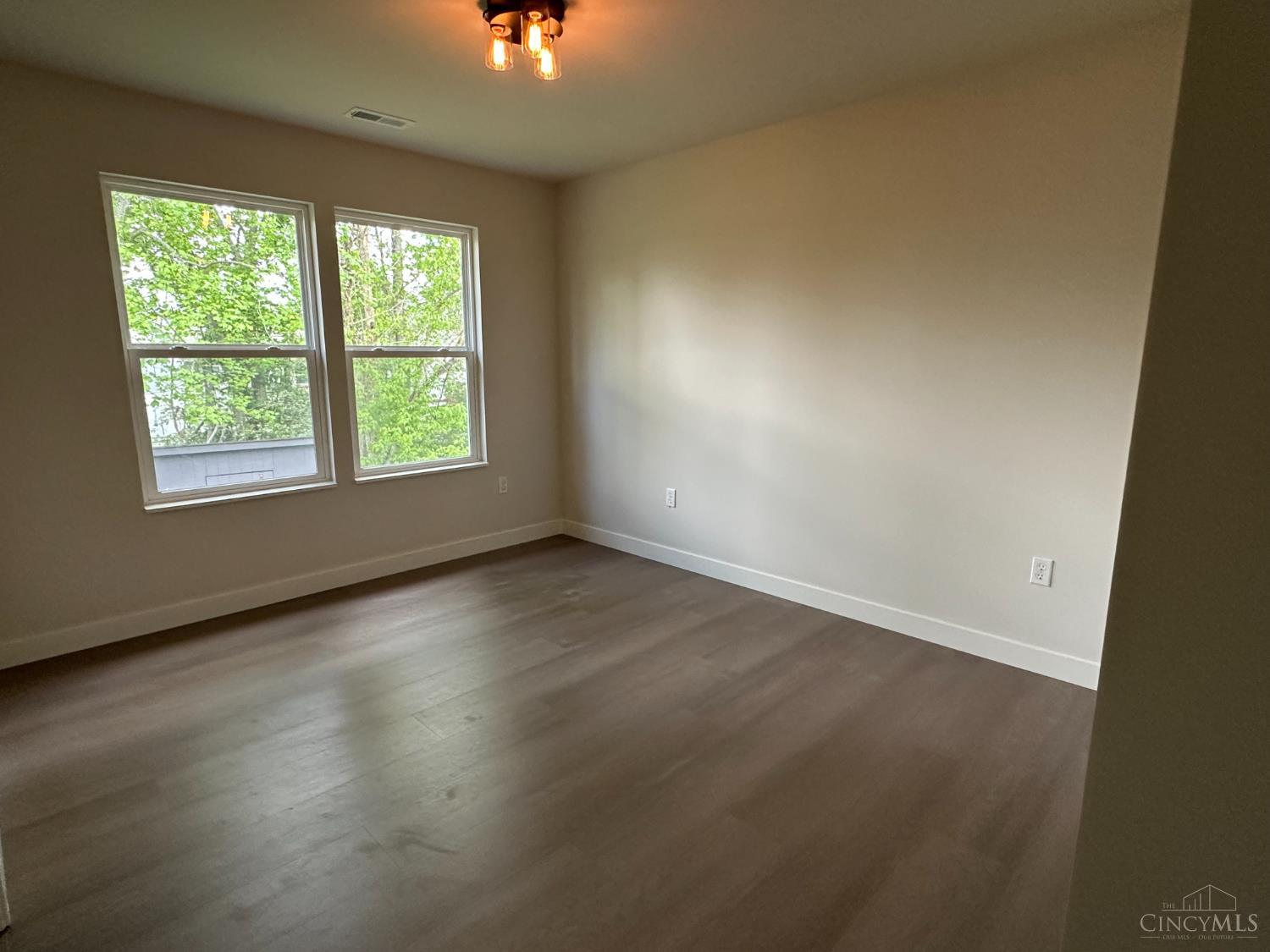 335 Ruth Street Property Photo 21