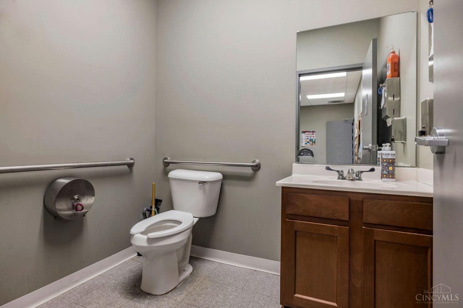 6711 Ringwood Road Property Photo 21