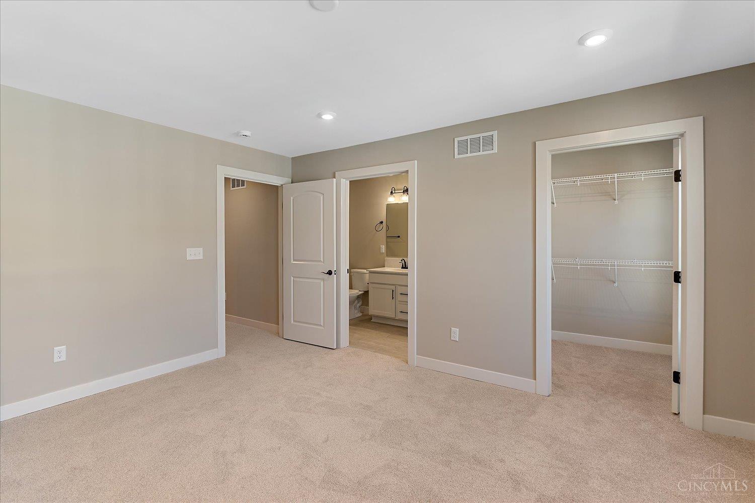 7251 Otley Drive Property Photo 16